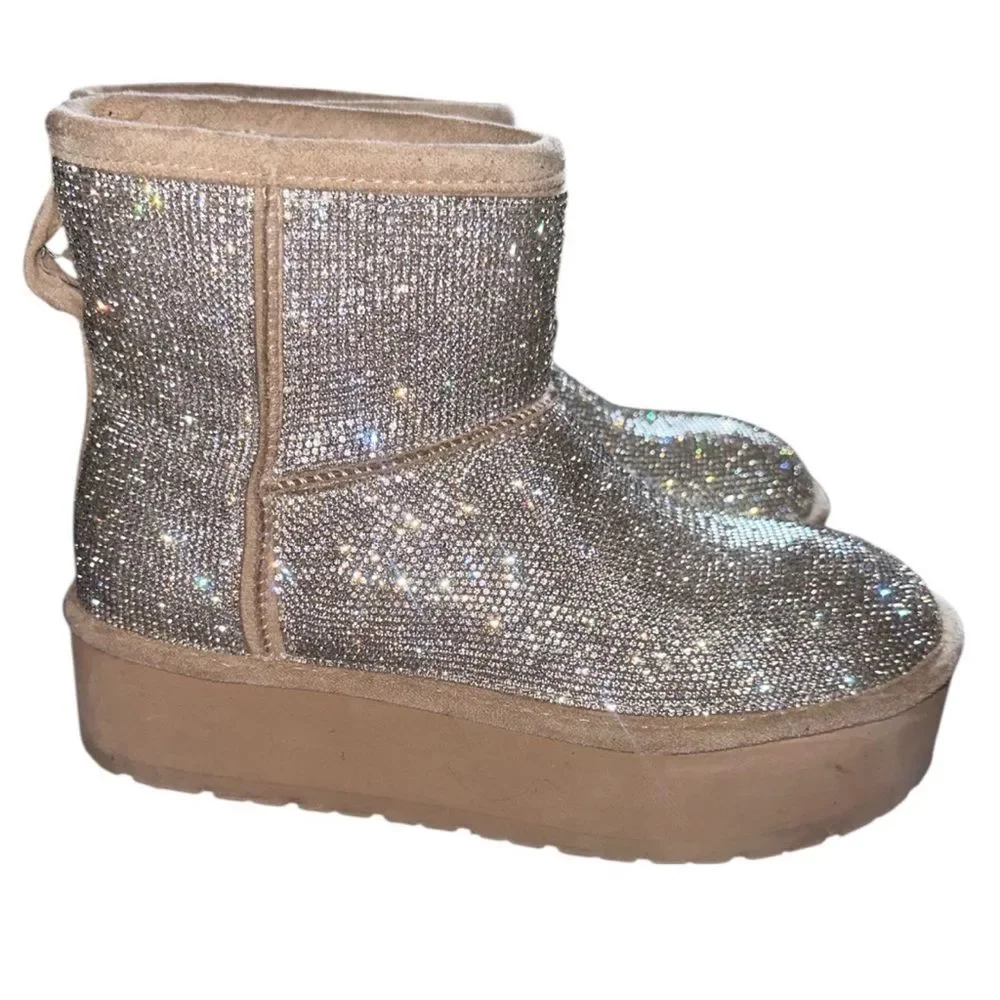 Madden Girl Silver Boots. Size 7 1/2.